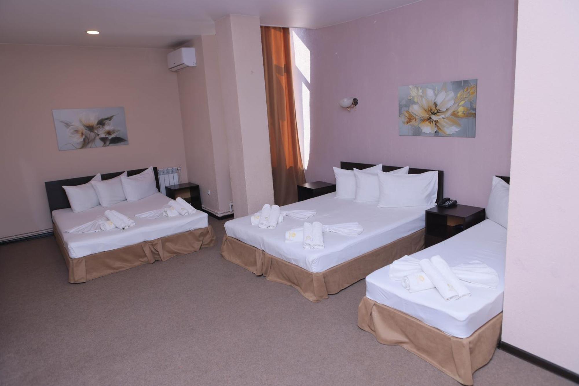 Richmind Hotel Vagharshapat Kültér fotó