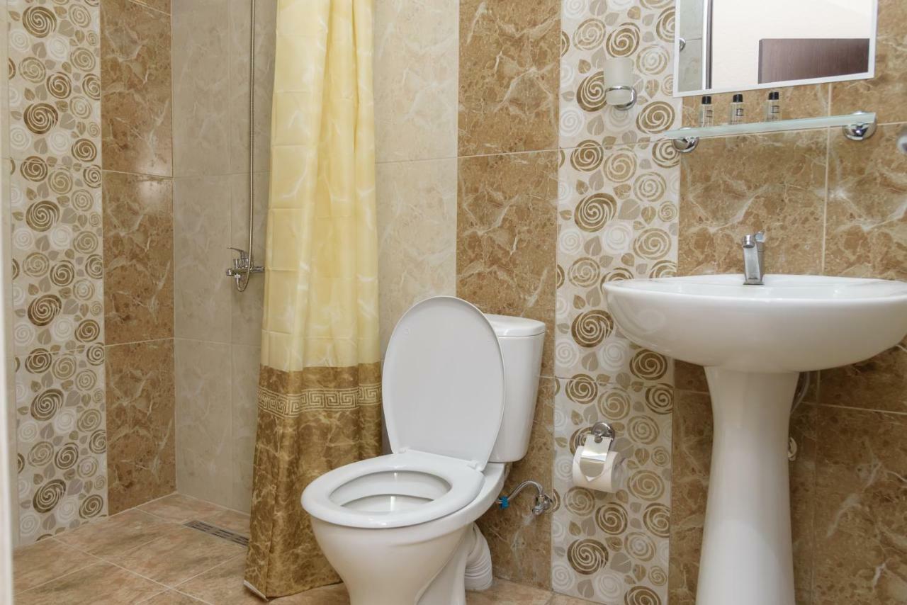 Richmind Hotel Vagharshapat Kültér fotó