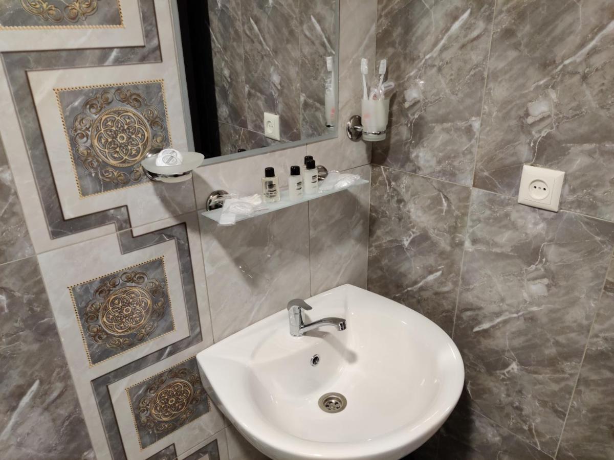 Richmind Hotel Vagharshapat Kültér fotó