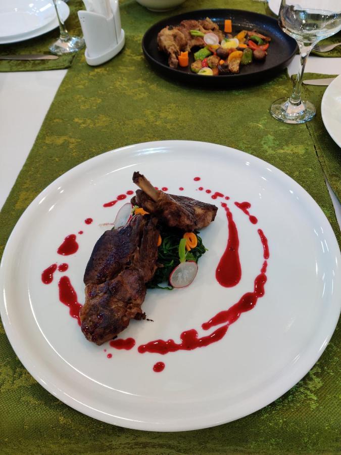 Richmind Hotel Vagharshapat Kültér fotó